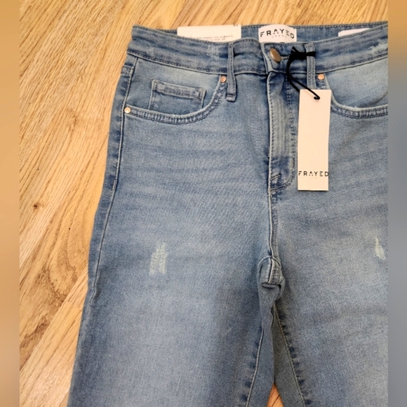 Frayed Jeans - Picture 8 of 10